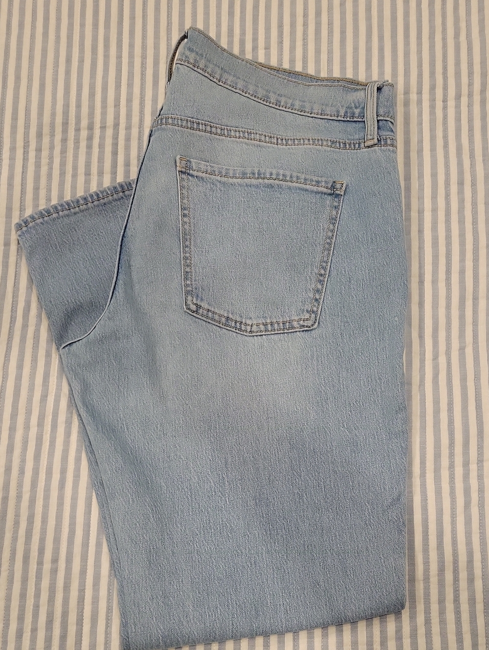 Old Navy Midrise Wow Boyfriend Women's Jeans